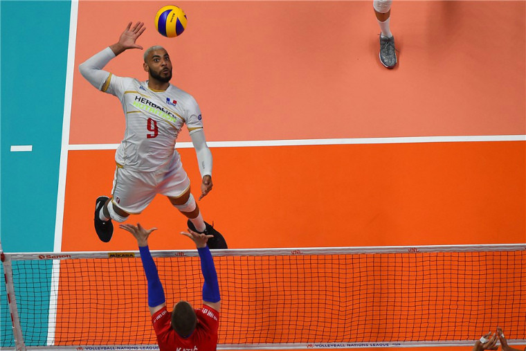 Ервін Нгапет Нгапет отримав пошкодження м'язів живота