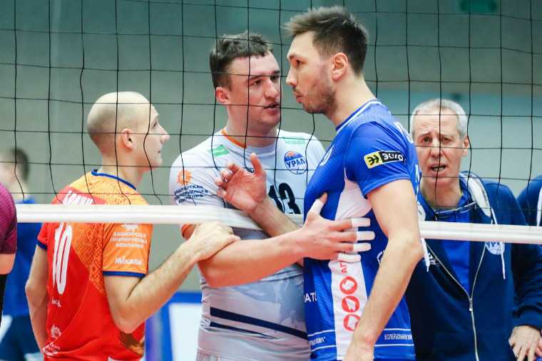 Андрей Титич и Леонид Кузнецов Кузнецов получил пощечину, а Шоджи оказался в нокауте. Итоги 8-го тура суперлиги России