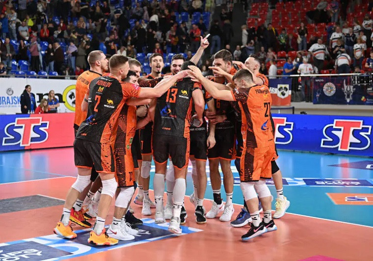 Барком-Кажани ВК “Барком-Кажани” обіграв переможця Ліги чемпіонів