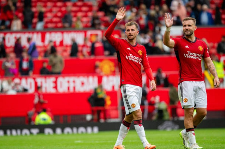  Манчестер Юнайтед зазнає нової подвійної невдачі, оскільки команда залишилася слабкою