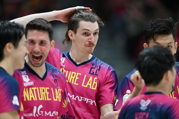 Мачей Музай Поляк Музай отримав 10-матчеву дискваліфікацію за расизм у чемпіонаті Японії