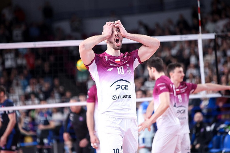 Юрій Семенюк “Проєкт” Семенюка зупинився за крок до “Фіналу чотирьох” Ліги чемпіонів