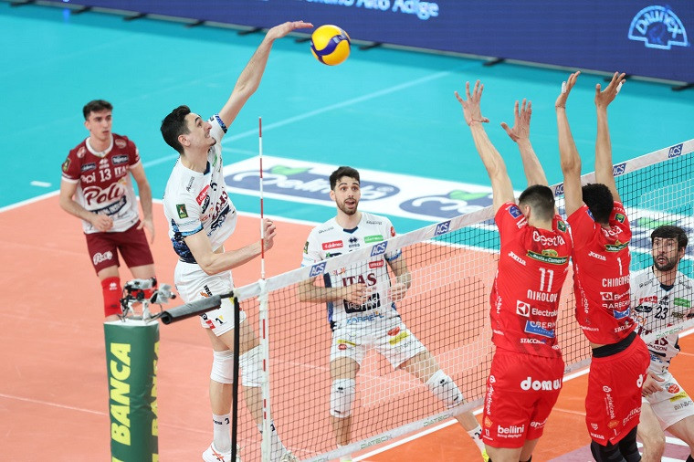 Трентіно - Чивітанова “Трентіно” обіграло “Чивітанову” у першому матчі фіналу чемпіонату Італії