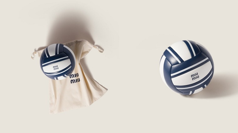  Волейбол у стилі люкс: відомий бренд Miu Miu випустив дизайнерський м’яч