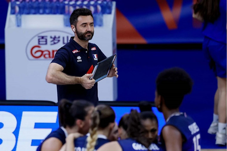 Сесар Ернандес Гонсалес Тренер збірної Франції очолив новий клуб Світлани Дорсман