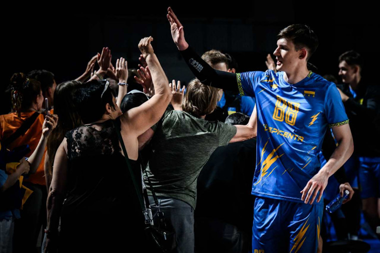 Олександр Коваль Олександр КОВАЛЬ: “Маємо чорну смугу”