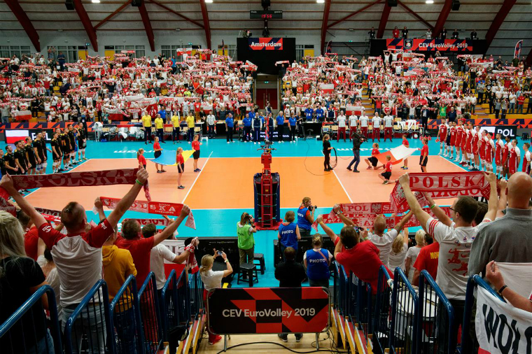 https://www.volleyball.ua/uploads/images/2019/09/19/202344_rhf190919-Pol-Ukr_RH206980.jpg