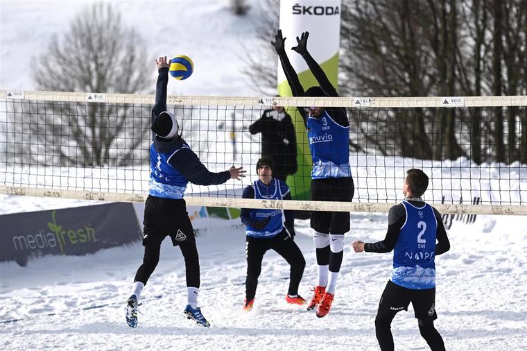 snow volleyball