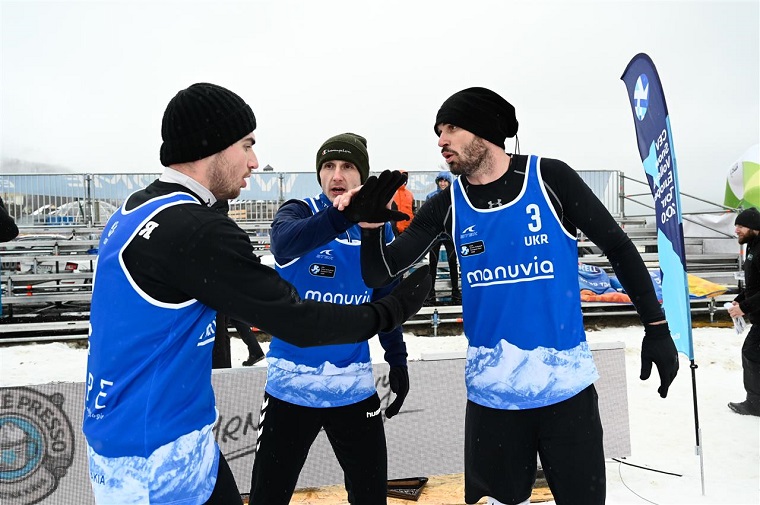 ukraine team snow volleyball