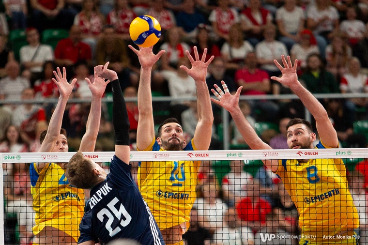 ukraine - poland volleyball team