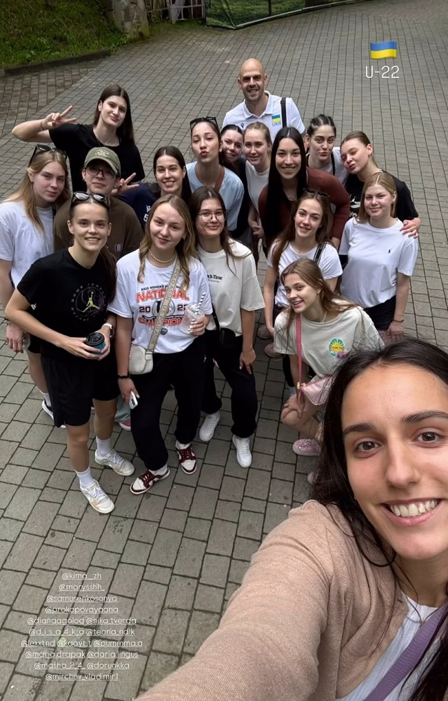 ukraine volleyball team u-22