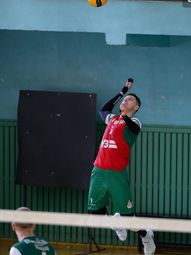 horden brova lokomotyv 1945 kharkiv volley